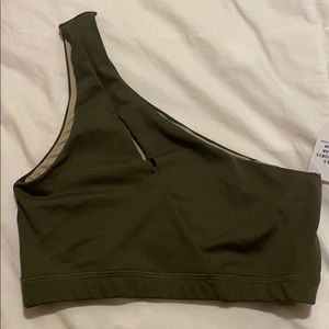 Medium asymmetrical (single strap) sports bra
